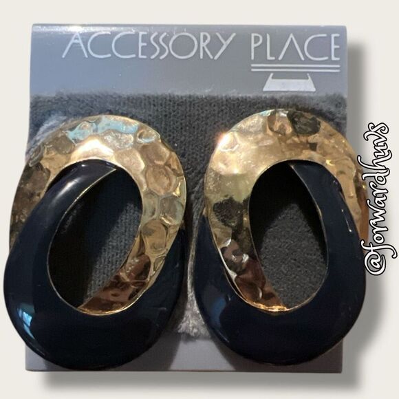 Bundle Sale 3 for $15 | Vintage Accessory Place Clip-On Earrings - Picture 1 of 7